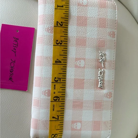 Betsey Johnson Pink and White Checkered Wallet - Picture 9 of 9